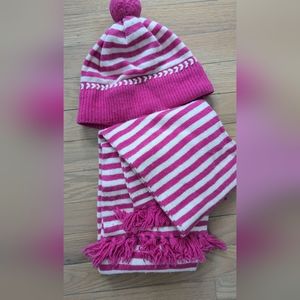 Vineyard vines kids hat and scarf